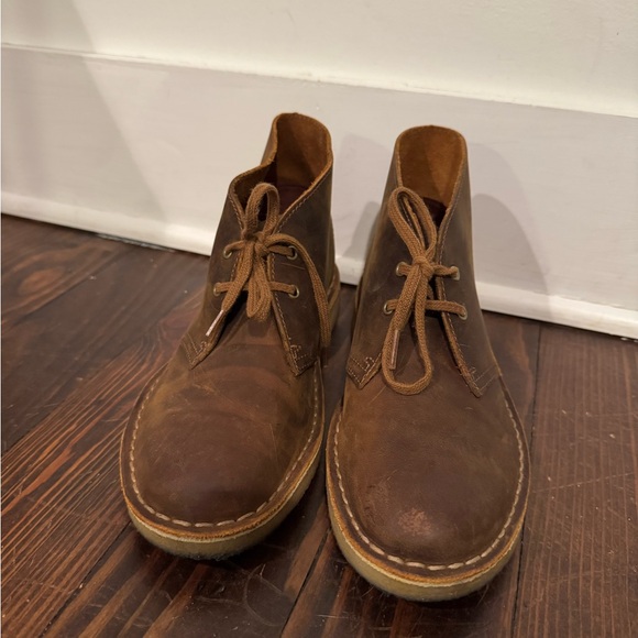 Women’s Clarks Desert Boots in Beeswax - Picture 2 of 7